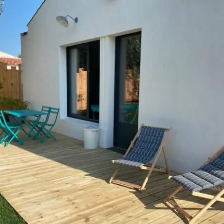 Bed & Breakfast New-york A Old School A L'ile D'yeu Port-Joinville